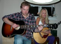Freya og jeg i en hjemlig situation... Damn I love this stuff! 